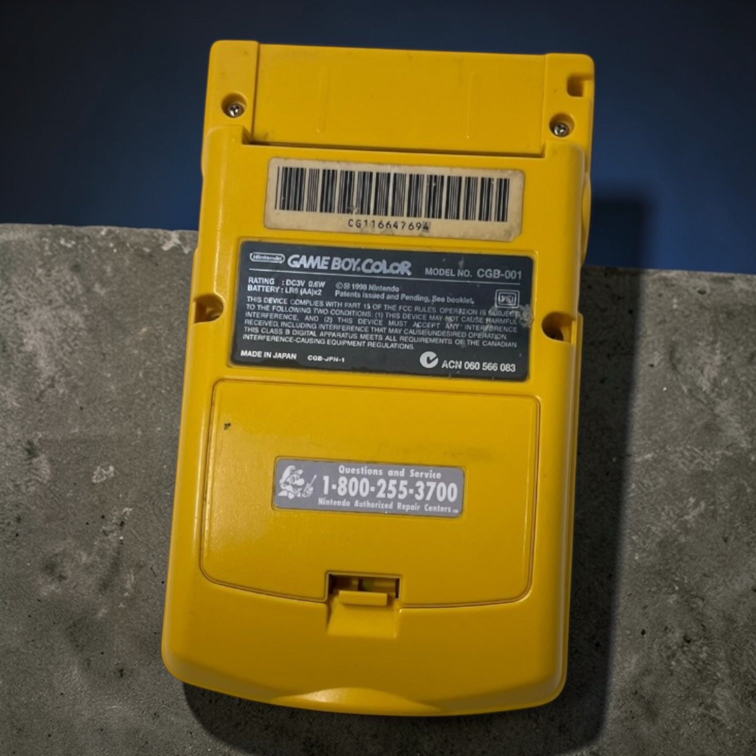 Game Boy Color - Yellow Edition IPS UPGRADE W/louder speaker